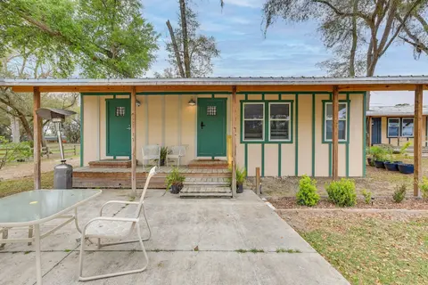 Morriston Getaway w/ Patio - Near Hits Farm!