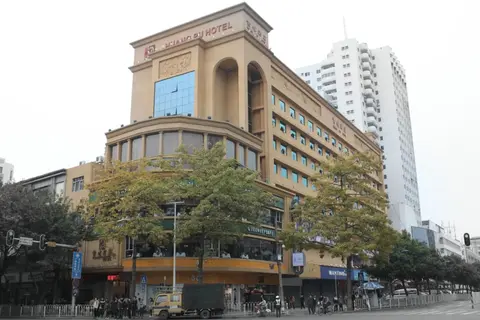 Huangpu Hotel