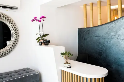 Margarita Hotel & Suites