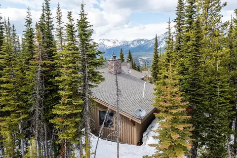 6 Mountain Home Road 4 Bedroom Home by Moonlight Basin Lodging