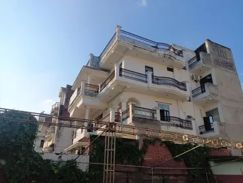 Varuna Palace Homestay