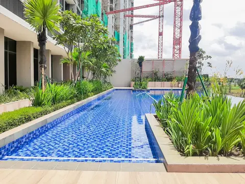 Spacious 1BR Apartment at Marigold Nava Park