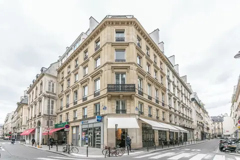WS Louvre - Richelieu