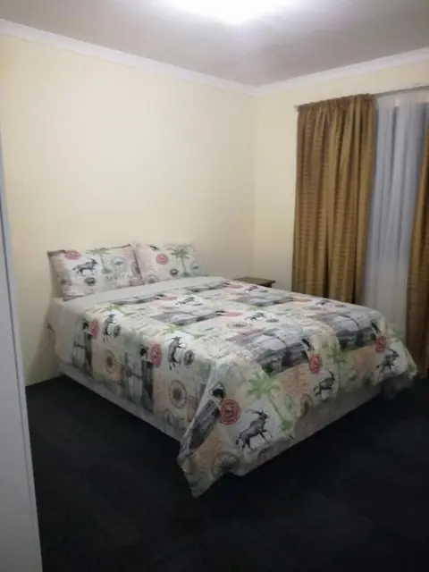 Cedar Wood Guest Lodge