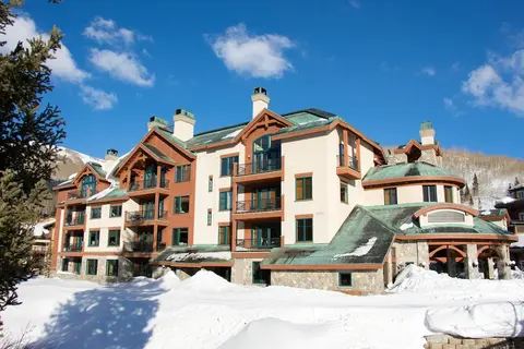 4312 - Two Bedroom Deluxe Creekside Condominiums 2 Condo by RedAwning