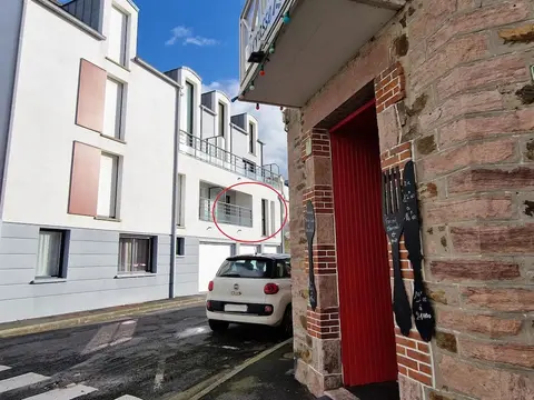 Comfortable Apartment, 50 m Sandy Beach