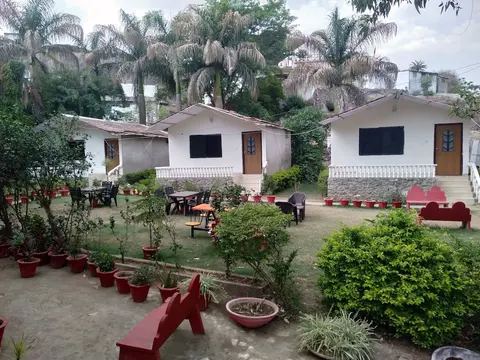 Green view cottage