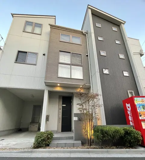 Skytree House In Tokyo