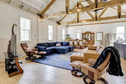 'the Townhall' Northwoods Retreat w/ Large Patio!