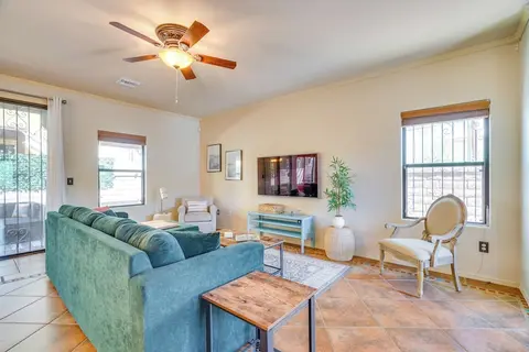 Southwestern Chic! Tucson Retreat w/ Private Patio