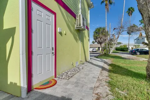Indian Rocks Beach Getaway w/ Balcony + Bay View!