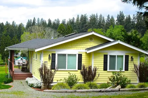 Mutiny Bay Cottage