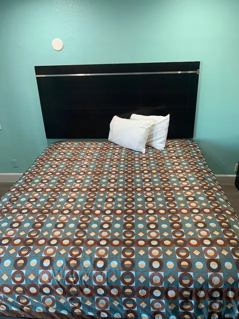 Budget Motel