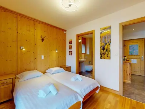 Apartment With Sauna Access
