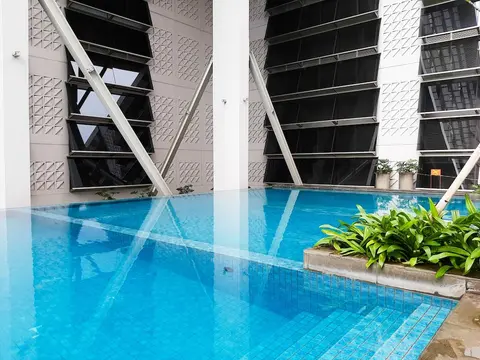 Comfortable And High Floor 1Br Paddington Heights Apartment