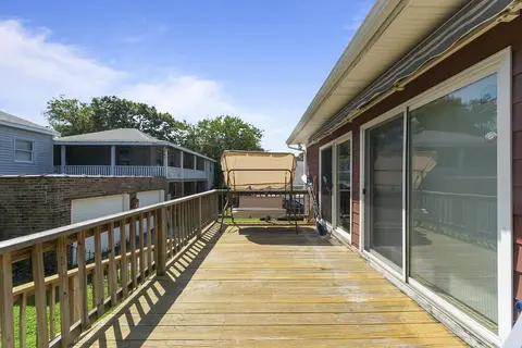 Harbor Delight On The Bay - Private Sandy Beach! 4 Bedroom Home by RedAwning