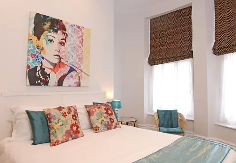 Gresham House 2-bed
