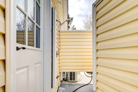 Walk to Ocean: Sunny Surfside Beach Home!