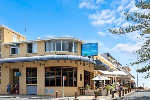 Seabreeze Beach Hotel