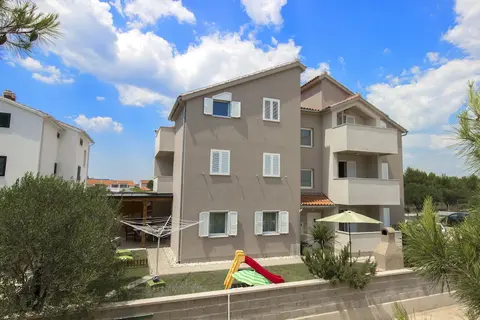 Apartments Gnjidić