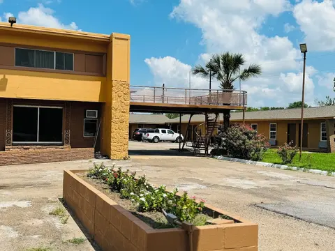 EXPRESS INN & SUITES