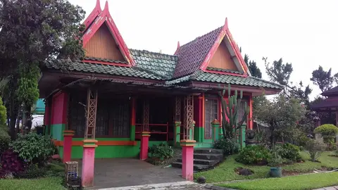 Villa Kota Bunga Teratai