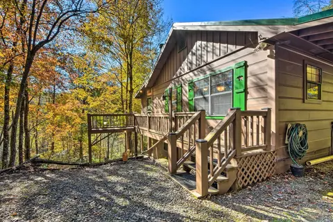 Private Mountain Retreat - 5 Minutes to Blue Ridge
