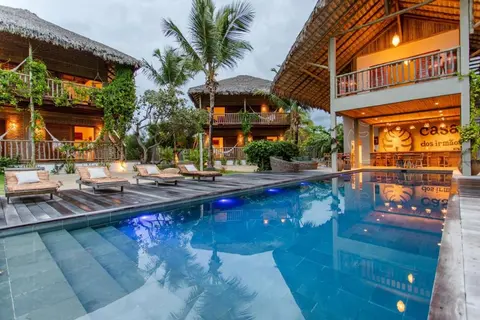 Private Complex With Swimming Pool Close to the Ocean