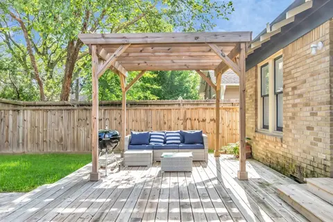 Historical Cozy Home in the Houston Heights Near Downtown, Midtown Galleria