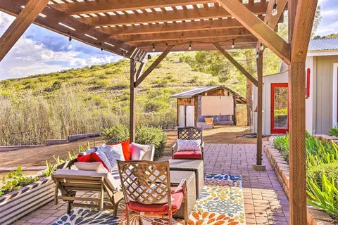 Modern Clarkdale Tiny Home on Mingus Mountain