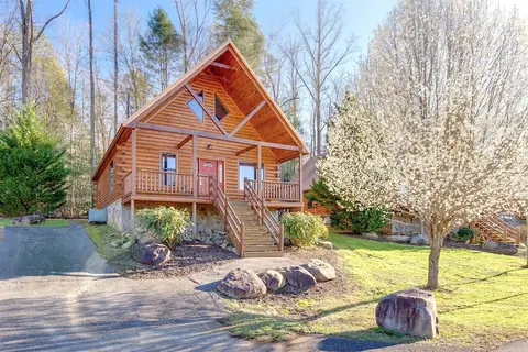 Marlene's Hideaway by Jackson Mountain Rentals