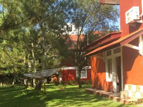Villa Kota Bunga Camelia