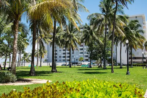 335 Ocean Walk Apartments