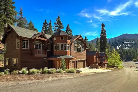 Heavenly Mountain Chalet - Skiing, Pets, Hot tub