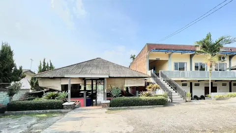 The Kanzi Hotel & Village