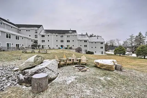 Cozy Ski-in/ski-out Condo on Magic Mountain