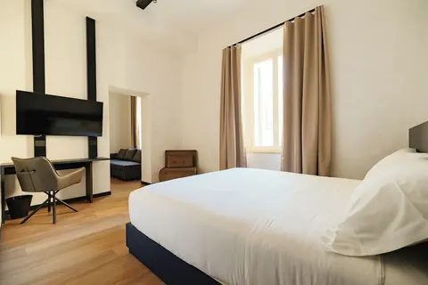 Cavour Suites