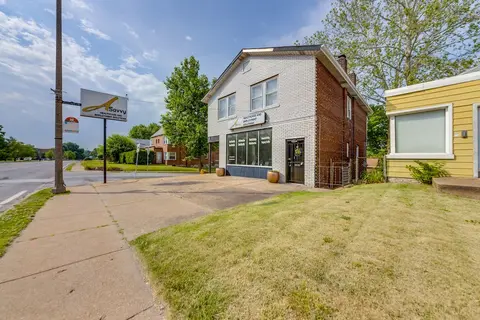 St Louis Vacation Rental ~ 10 Mi to Downtown!