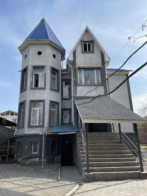 Toktonalieva 8 B