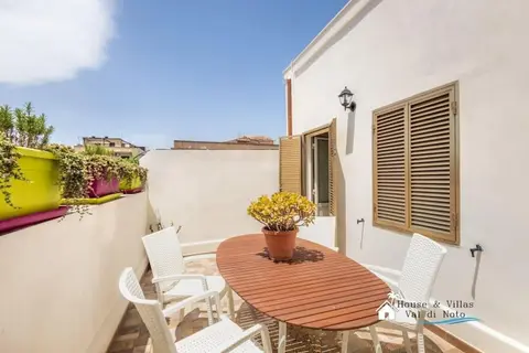 Sr-i754-bain42a1 - Violet Guest House