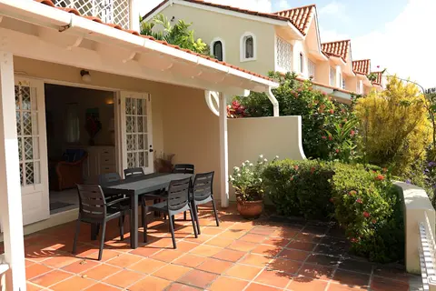 Admiral's Quay #5 - Comfortable Townhouse 3 Bedroom Townhouse by RedAwning