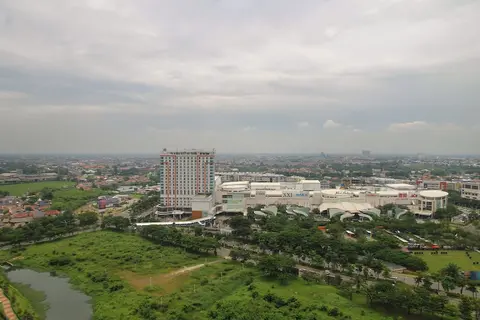 Modern Design 2BR The Springlake Summarecon Apartment