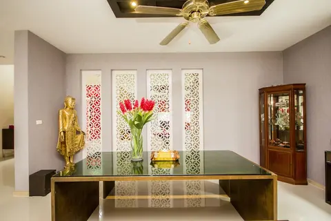 Tamnak Beach House