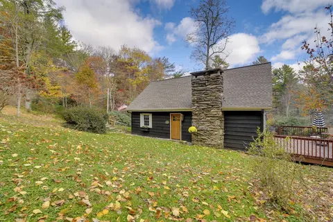 Enchanting Highlands Cottage w/ Pond & Waterfall