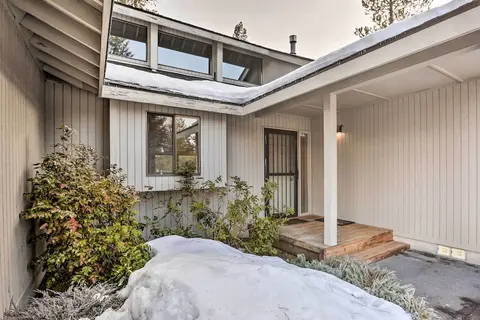 Modern Sunriver Home w/ Hot Tub: Ski, Hike & Bike!