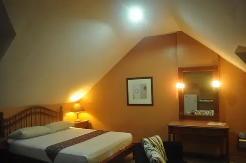 Metro Room Budget Hotel