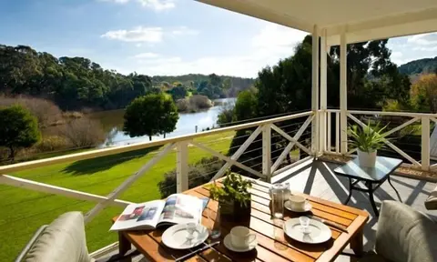 Lakeside Suites 1