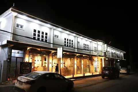 The Yak Motel
