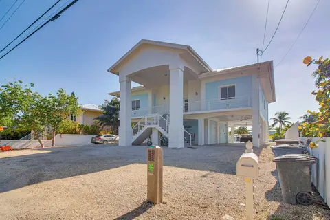 Palmina Mare Villa and Studios
