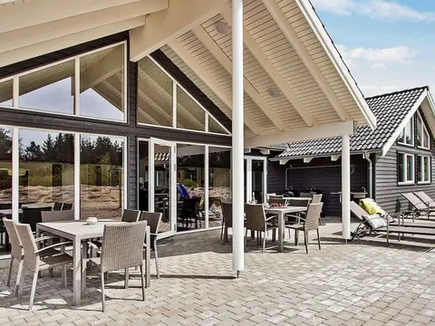 Luxury Pool Retreat in Blavand - By Traum Ferienwohnungen